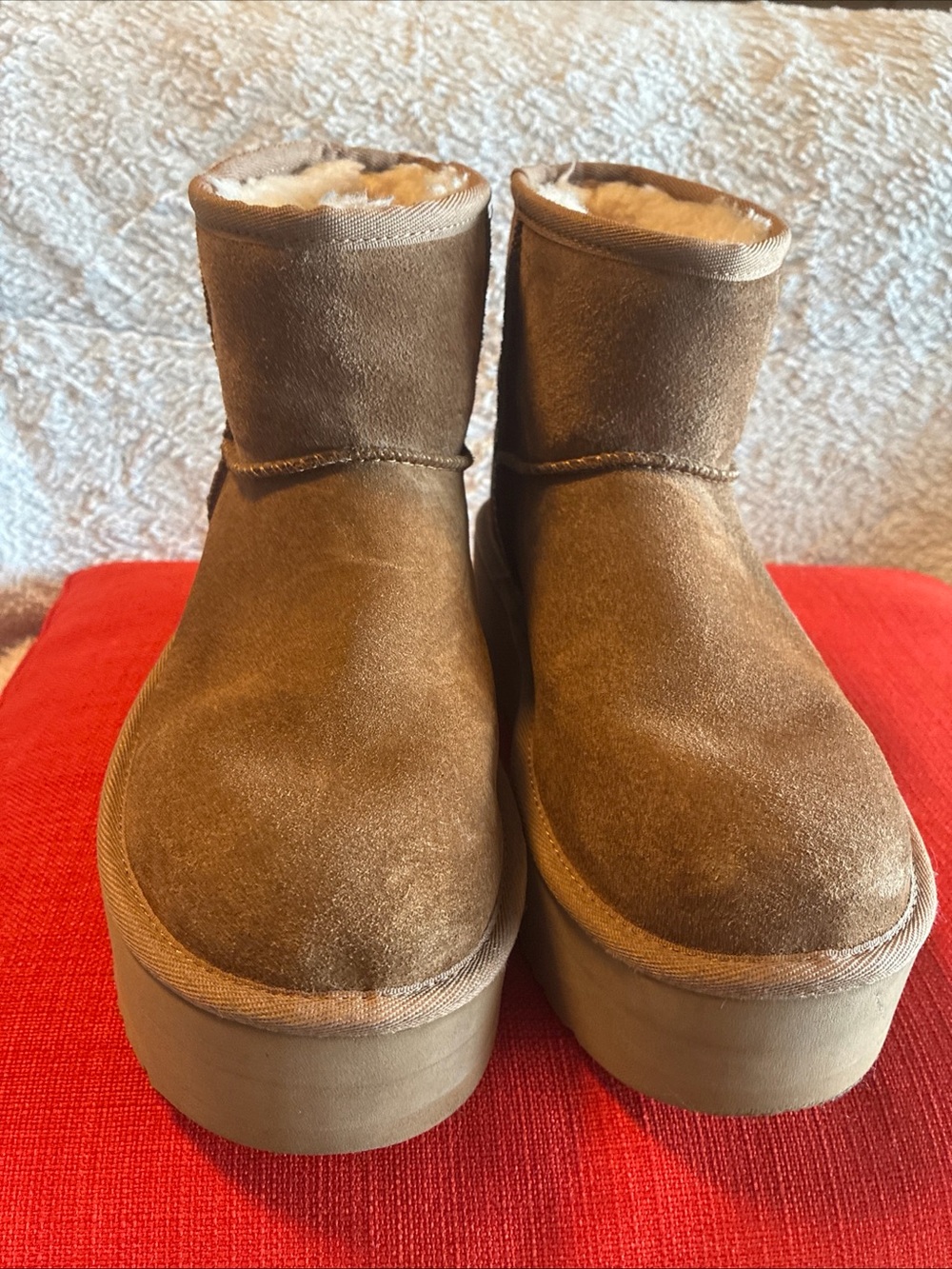 UGG CLASSIC MINI PLATFORM CHESTNUT WOMEN'S BOOTS SIZE US 7